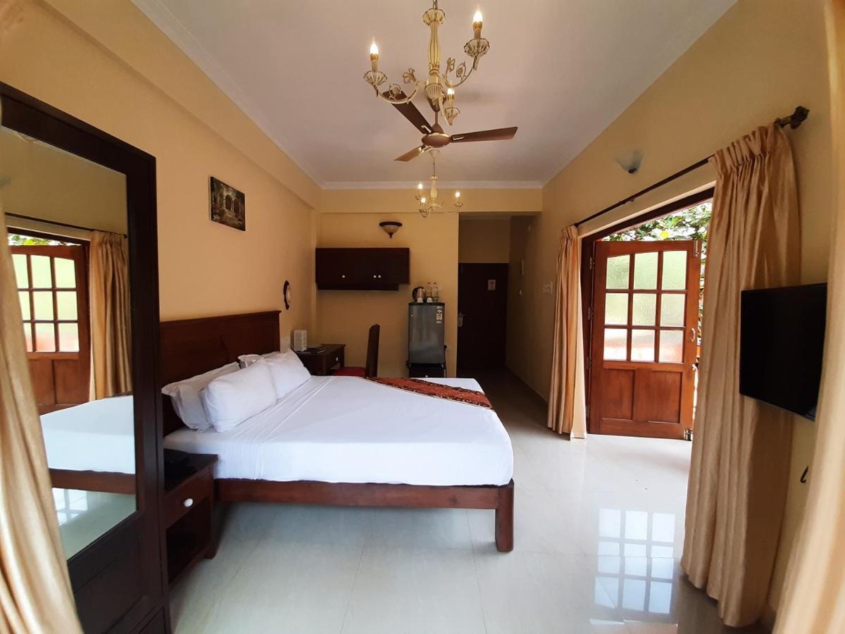 Resort Palmeiras Dourado Cansaulim Exterior foto