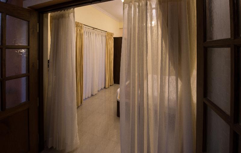 Resort Palmeiras Dourado Cansaulim Exterior foto