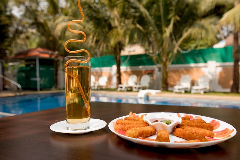 Resort Palmeiras Dourado Cansaulim Exterior foto